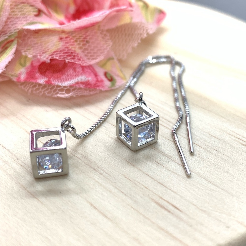 🌟 Sterling Silver 925 CZ Earrings - Picture 2 of 5